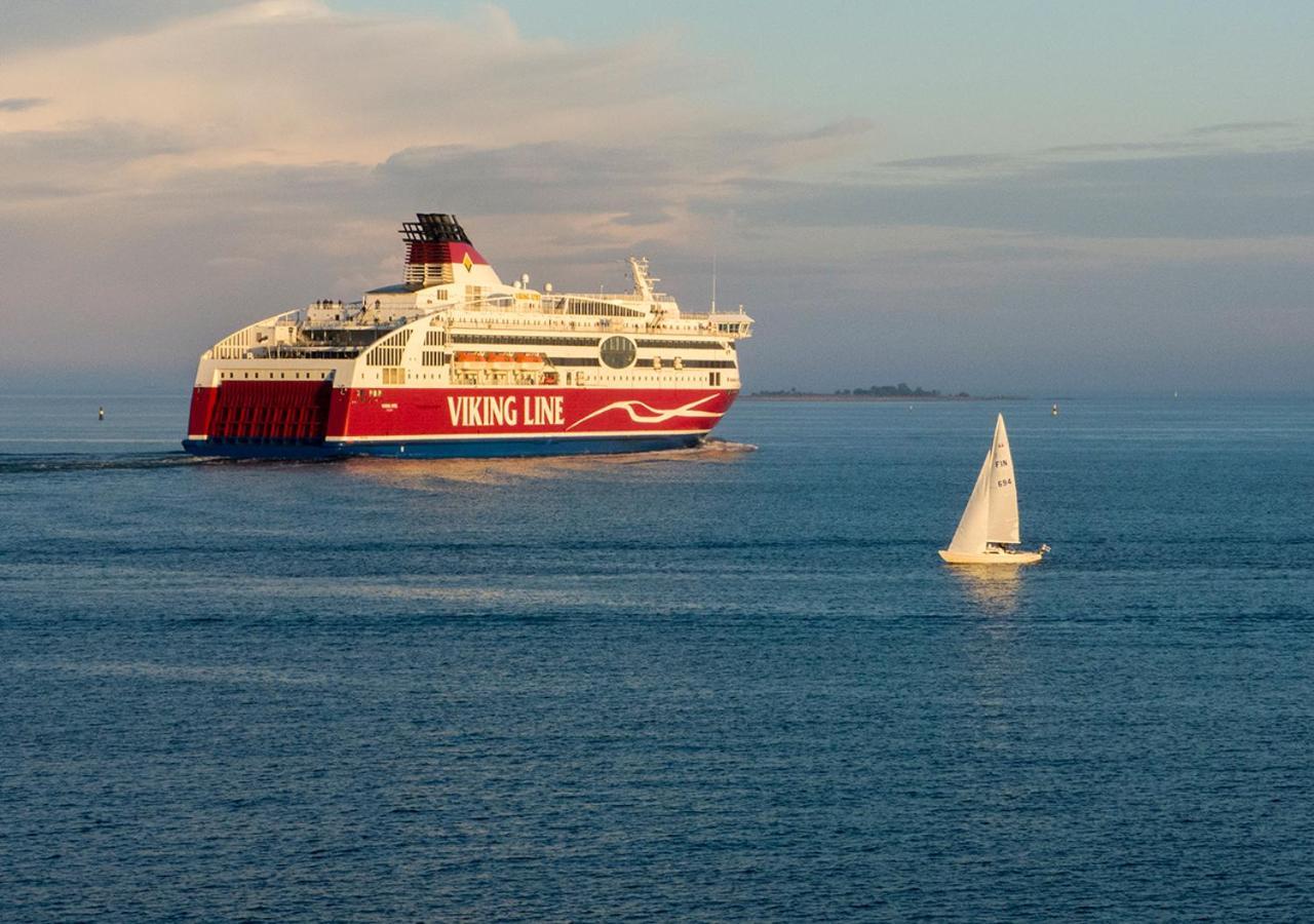 Viking Line Ferry Viking Xprs - Night Cruise From Helsinki Otel Dış mekan fotoğraf